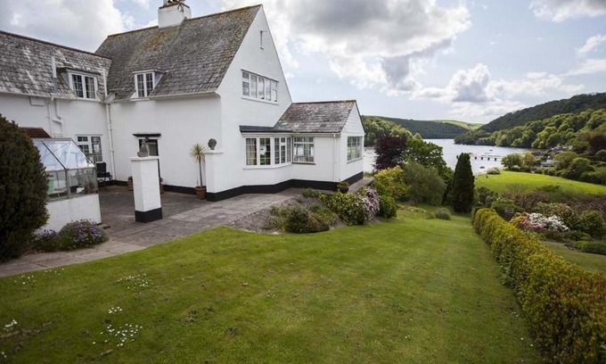 Dittisham Casa | Pipiriki - Spectacular views and outstanding garden in peaceful location