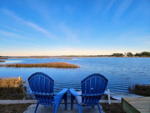 Cedar Point Casa | Pirates fishing cottage