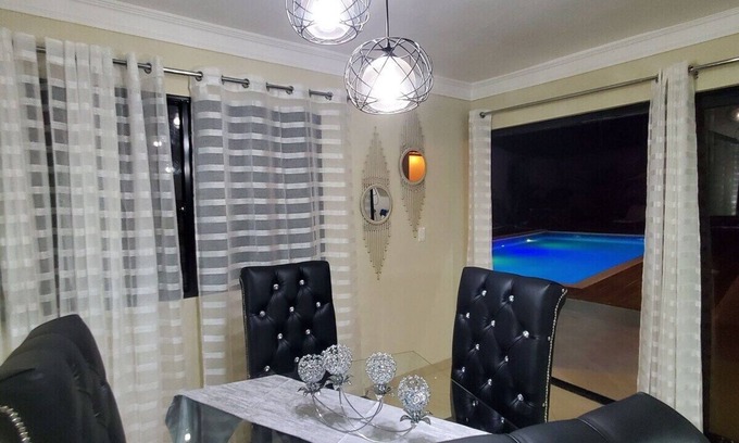 Bajos de Haina Apartamento | Piscina privada grande, BBQ Alojamiento.
