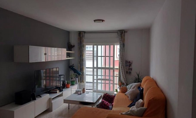 La Línea de la Concepción Apartamento | Piso céntrico de dos dormitorios