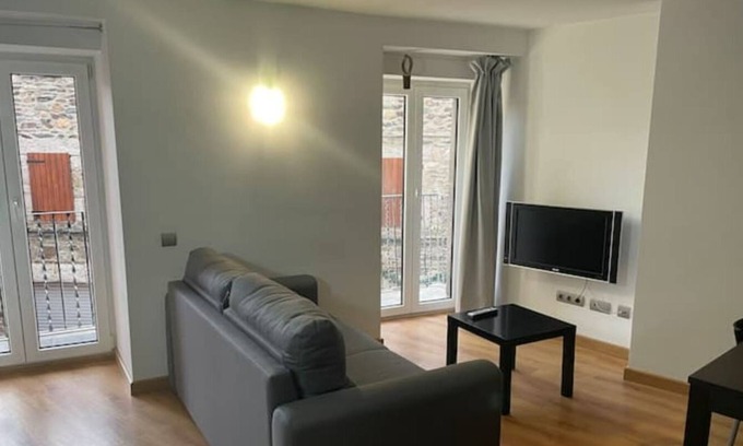 Llivia Apartamento | Piso Céntrico y muy Luminoso