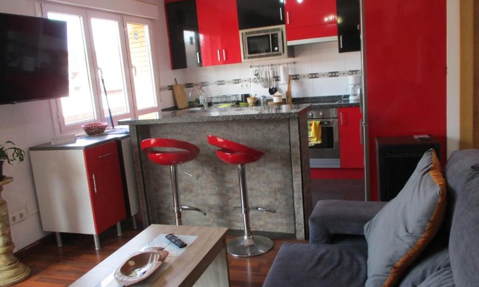 Distrito Oeste Apartamento | Piso en Gijon cerca de PLAYA del ARBEYAL