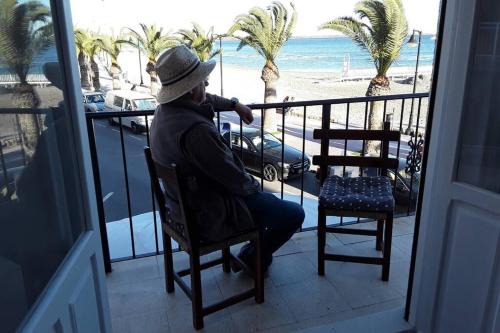 Molino del Chirrete Apartamento | Piso en primera línea con wifi y vistas al mar