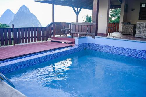 Palmiste Casa | Piton Villa Deck