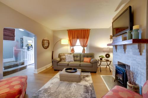 Mount Washington Casa | Pittsburgh Home with Private Yard 3 Mi to Dtwn!