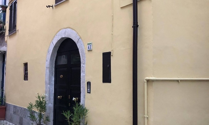 Popoli Casa | Pizzone mansion between sea and mountains