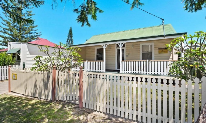 South West Rocks Casa | PJ's Cottage - Bring your own linen.