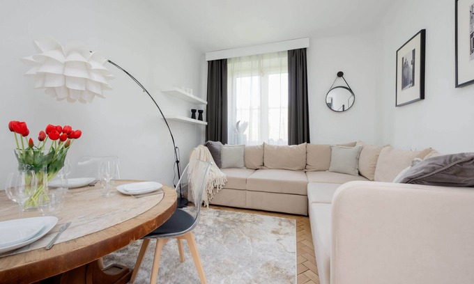 Nowa Praga Apartamento | Pl. Hallera 6B | Einzigartige Wohnung | Center