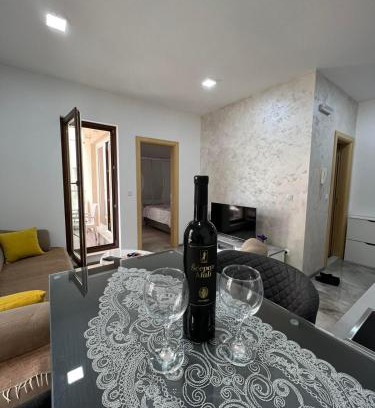 Maini Apartamento | Place Budva