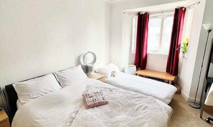 Mapesbury Apartamento | Place to Chill, Zone 2, London. 5 min Walk from Tube. Great Connections