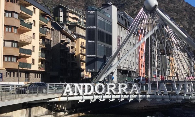 Andorra la Vella Apartamento | PLAN B City Center Aparthotel