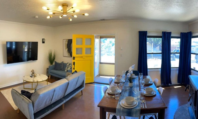 North and East Casa | Planet🌏View Delux Richmond XL- walk Best MexFood