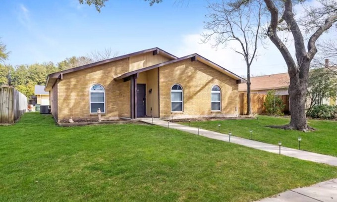 Plano Casa | 🌟 Plano’s Getaway!! Game Room! 4 TVs! FAST WIFI