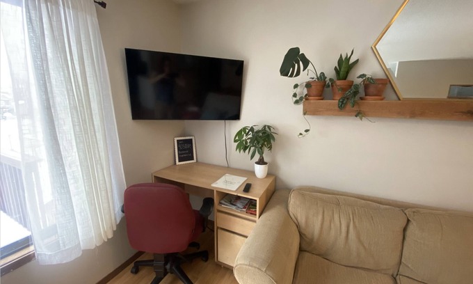 Fargo Casa | Planters paradise - Quiet and Clean