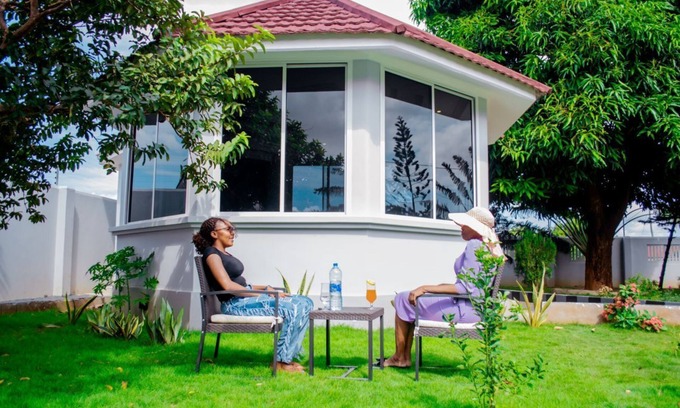 Dar es Salaam Hotel | Plavender inn