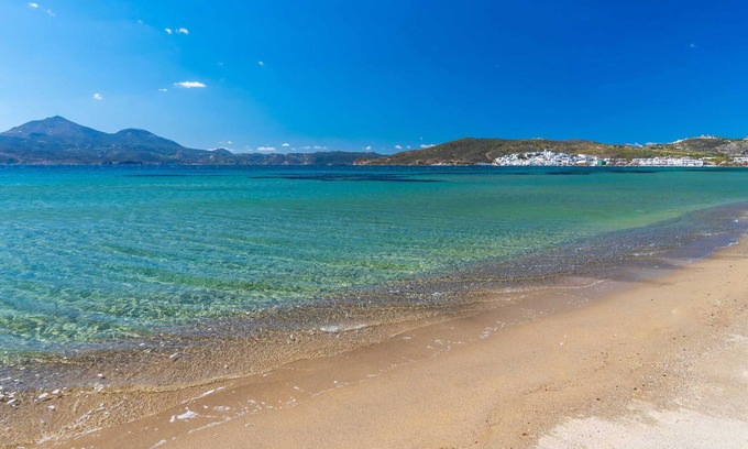 Adamas Casa | Play On The Sand