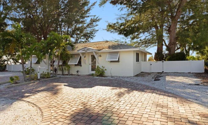 Holmes Beach Villa | Playa Casanas North