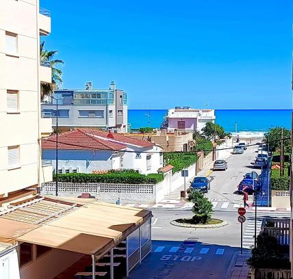 Daimuz Apartamento | Playa Daimus 100 m del Mar Piscina Parking