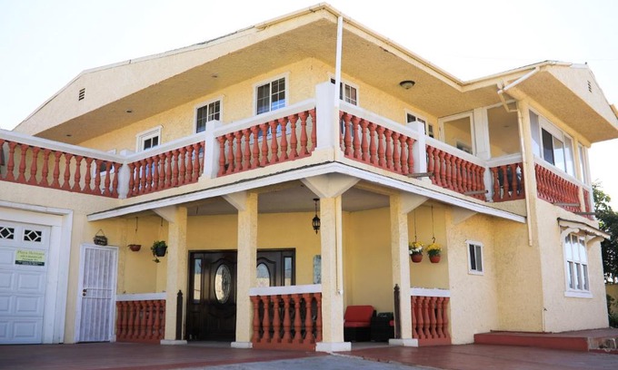 Ensenada Cama Y Desayuno | Playa Hermosa Inn at the beach
