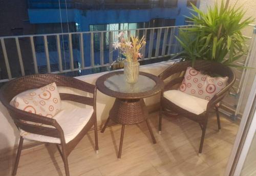 Nunoa Apartamento | Plaza Ñuñoa Depto 5 personas 2 dormitorios 2 baños 1 estacionamiento