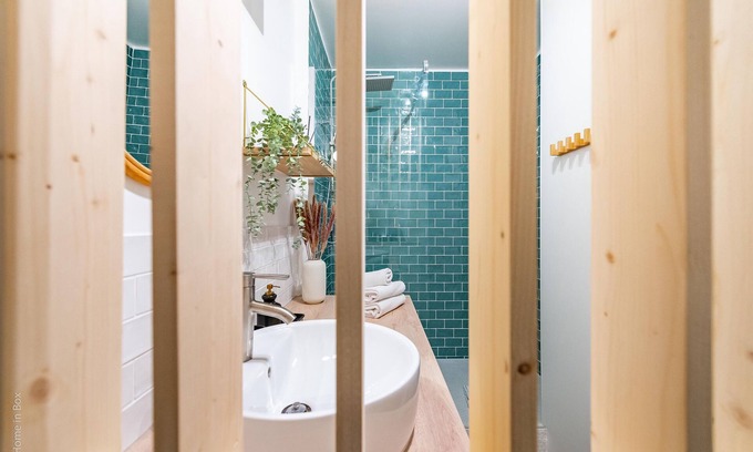 Montevrain Apartamento | Plaza Pragues 02-Apartamento-Apartamento-Baño con ducha