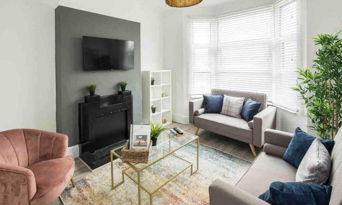 Broad Green Apartamento | Pleasant 4 bed house with x6 beds in heart of Croydon ! - Photo ID Required