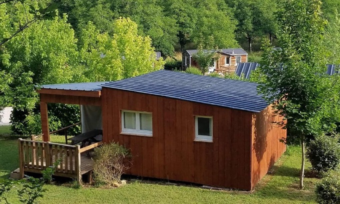 Le Buisson-de-Cadouin Chalet De Esquí | Agradable chalet en Dordoña con piscina comunitaria