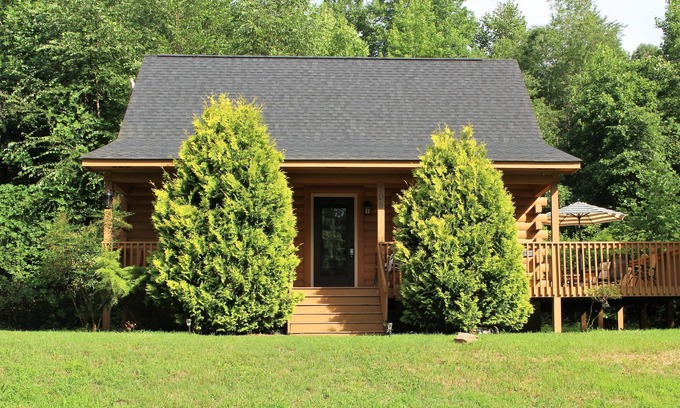 Rutherfordton Cabina | Cabina de campo agradable: aproximadamente 8 minutos para TIEC; 35 minutos al lago Lure