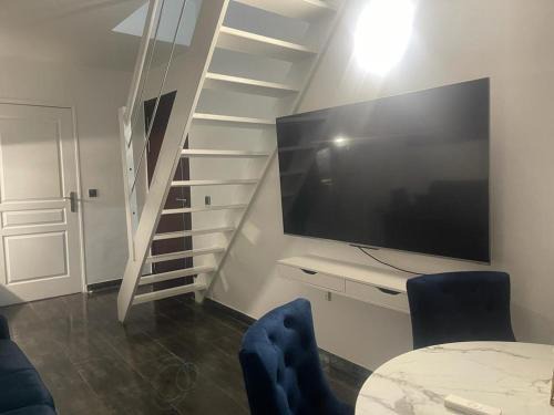 Neuilly-sur-Marne Apartamento | Pleasant Duplex