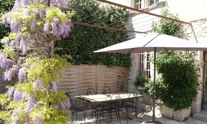 Saint-Etienne-du-Gres Otro | Pleasant Provencal Mas with pool and jacuzzi at St Etienne du Grès - 6 people