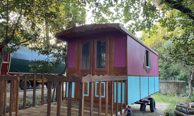 Mougins Cabina | Pleasant gypsy caravan with Jacuzzi 10 min from Cannes