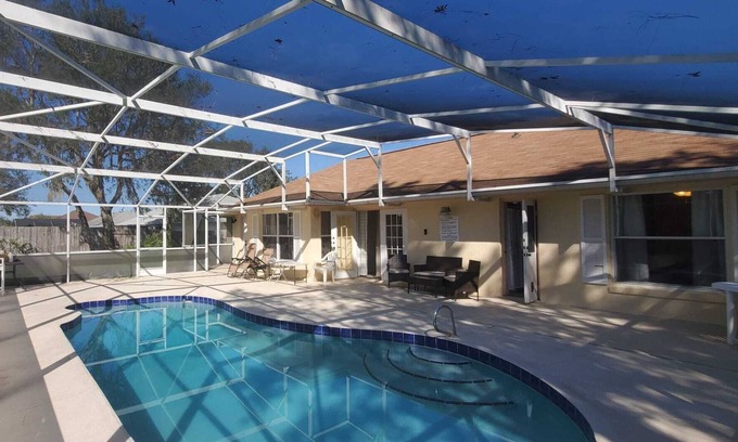 Kissimmee Casa | Pleasant Hill Retreat Pet friendly 30 min Disney