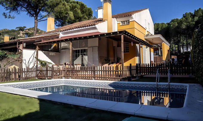 Las Jaras Casa | Agradable casa de vacaciones en Córdoba con jardín