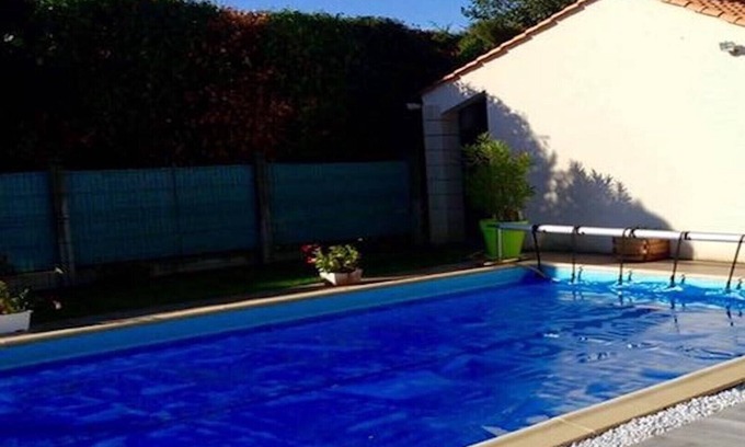 La Jonchere Casa | Casa agradable (6 personas) con piscina y cerca del mar.