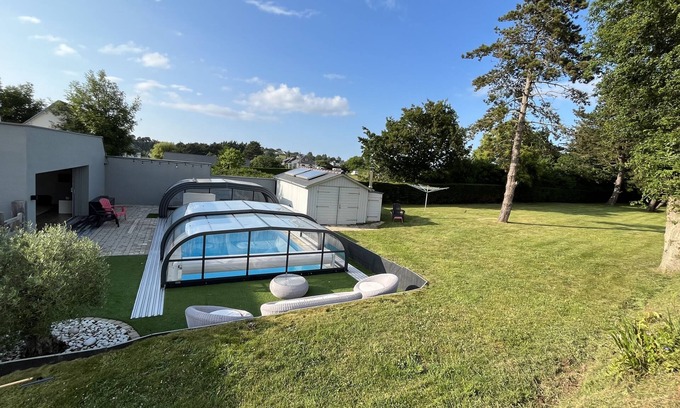 Locquirec Casa | casa junto al mar con piscina climatizada