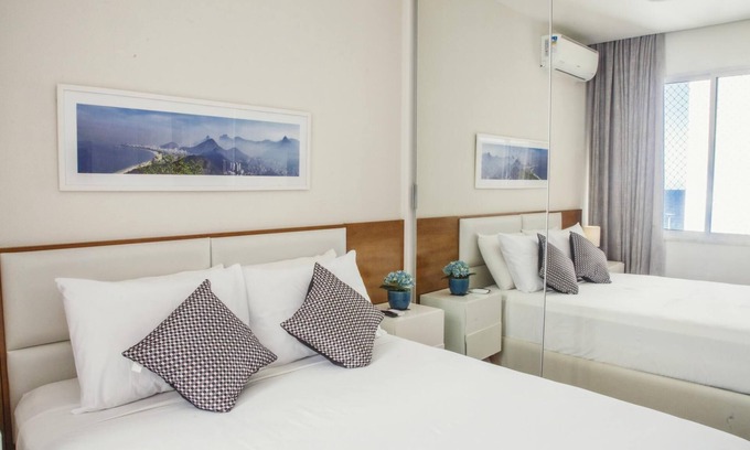 Leme Apartamento | Pineapples Gs703 Apartment for up to 4 People in Excellent Location 100m From Leme Beach