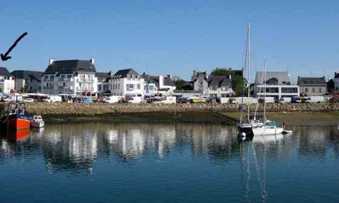 Plobannalec-Lesconil Apartamento | Pleasant recent 2-bedroom apartment on the port