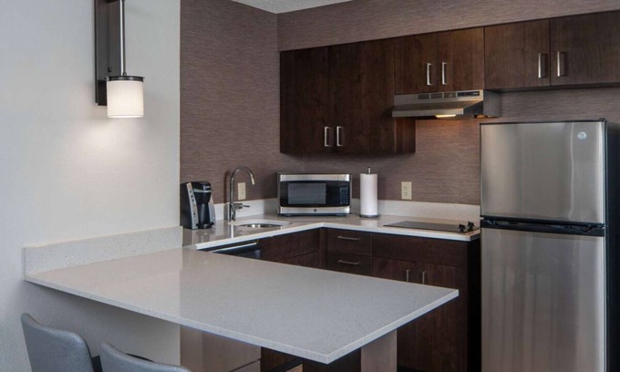 Fairfax Apartamento | Pleasant Stay, Convenient Location! Pet-friendly, Free Breakfast, Parking!