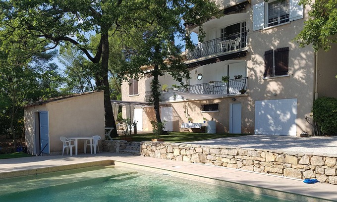 Le Cannet-des-Maures Apartamento | Agradable estudio en Mas Provenzal