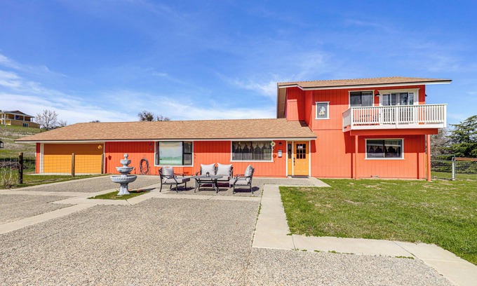 San Miguel Casa | Pleasant Valley Wine Trail Home - Cerca de Paso Robles
