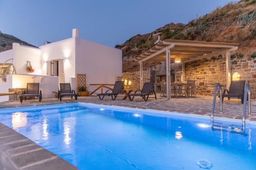 Naxos Town Villa | Pleiades Villas Naxos