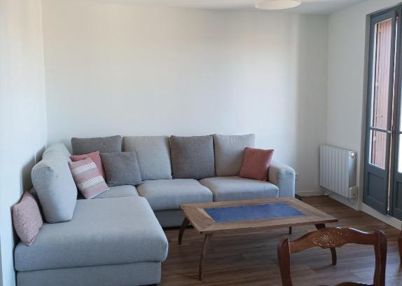 Meze Apartamento | Plein centre, T3, 2ch, balcon et vue