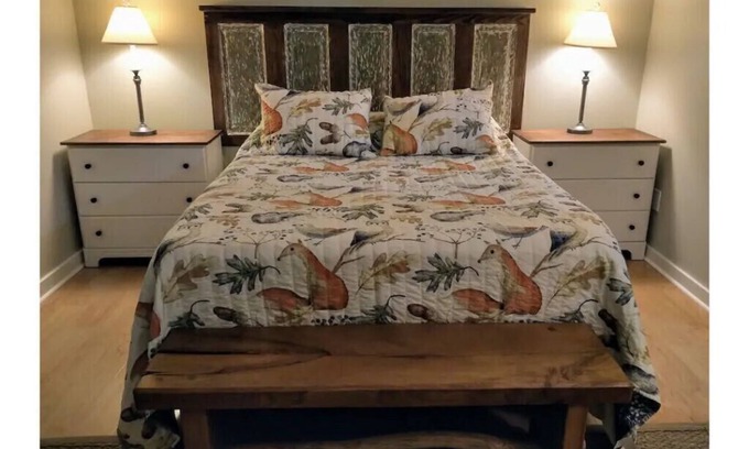 Newland Casa | Plumtree Mountain Retreat Studio #3