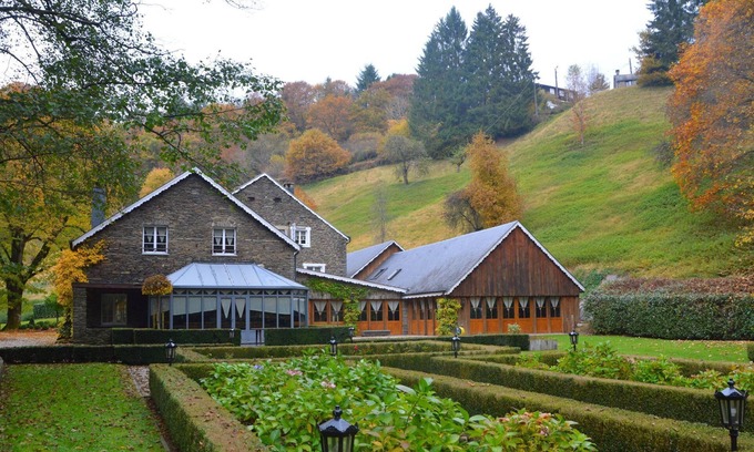 Orchimont Casa | Molino de lujo en Vresse-sur-Semois con piscina al interior
