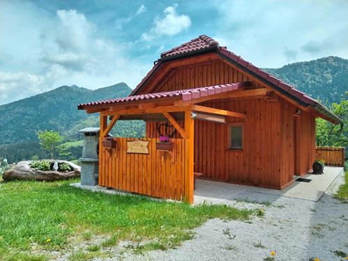 Luce Casa | POČITNIŠKA HIŠKA LASTOVKA