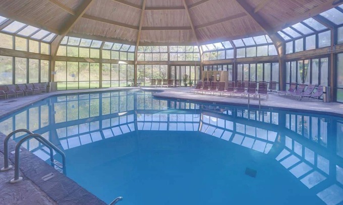 Village at Camelback Apartamento | Pocono Mountain Chalet | Camelback Ski-in Ski-out!