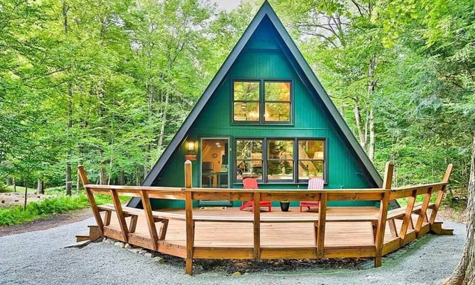 Pocono Pines Cabina | Pocono Summer Paradise: A-Frame, Sauna, Hot Tub, Fire Pit