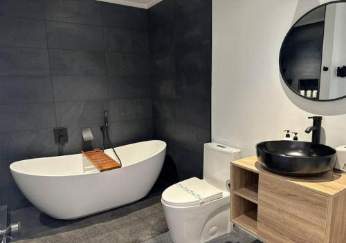 Lake Harmony Casa | Poconos Fall Escape , Lakefront with Scandi Style