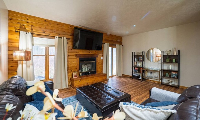 East Stroudsburg Casa | Poconos Getaway - 154