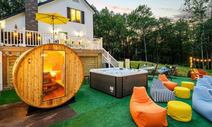 Long Pond Casa | Poconos Lodge - Hot Tub Sauna Game Room Fire Pit